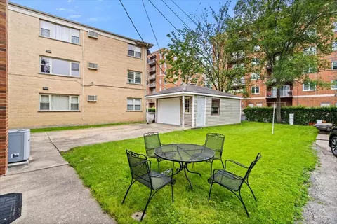 374 Alles St, Des Plaines, IL 60016 photo 3