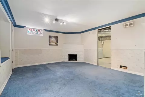 374 Alles St, Des Plaines, IL 60016 photo 15