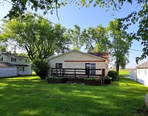 314 W Weldon St, Roberts, IL 60962 photo 7