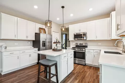 Kitchen - 7008 Liam Ln, Mchenry, IL 60050 photo 3 of 3