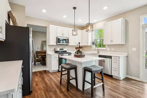 Kitchen - 7008 Liam Ln, Mchenry, IL 60050 photo 2 of 3
