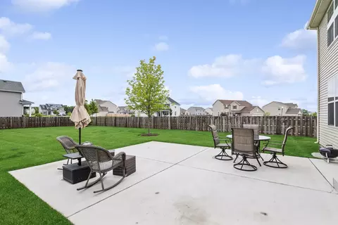 Exterior - 7008 Liam Ln, Mchenry, IL 60050 photo 3 of 3