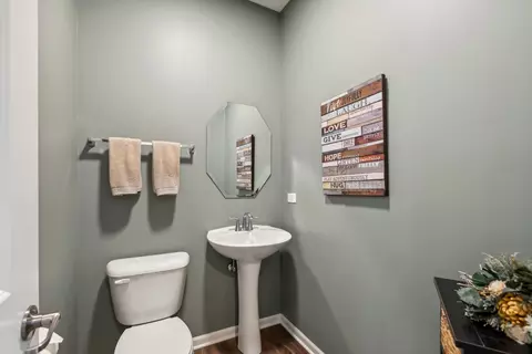 Bath - 7008 Liam Ln, Mchenry, IL 60050 photo 1 of 3