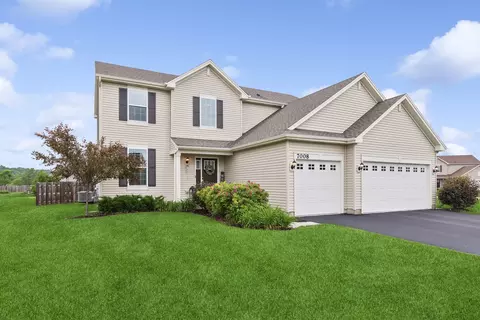 7008 Liam Ln, Mchenry, IL 60050