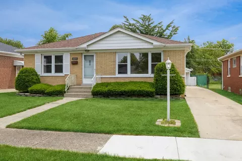 1829 Burns Ave, Westchester, IL 60154