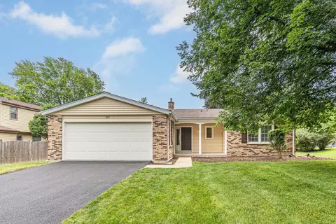1412 Willcrest Rd, Naperville, IL 60540