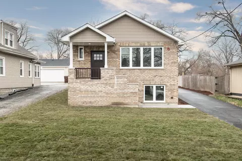 15624 Lamon Ave, Oak Forest, IL 60452