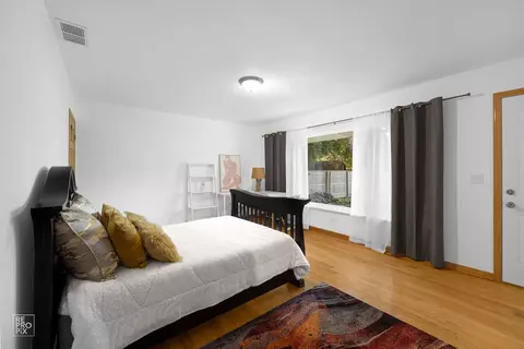Bedroom - 2415 E Ballard Rd, Des Plaines, IL 60016 photo 5 of 6