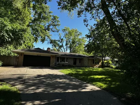 2415 E Ballard Rd, Des Plaines, IL 60016
