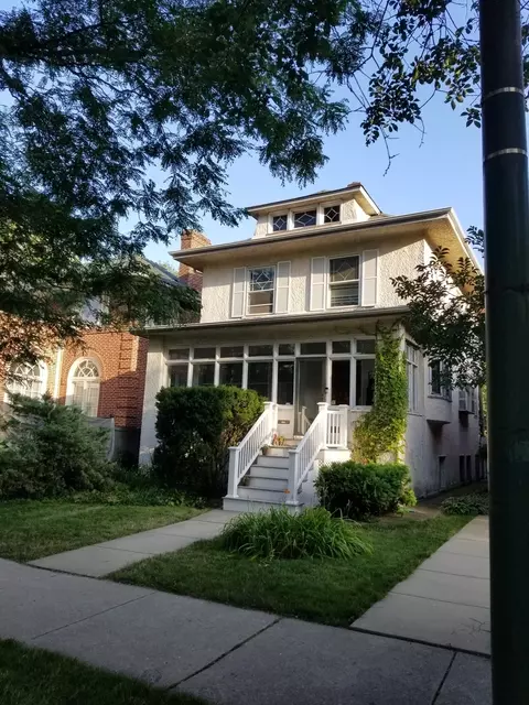 2941 W Wilson Ave, Chicago, IL 60625