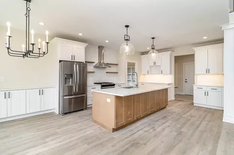 Kitchen - 754 Lucano Way, Crown Point, IN 46307 photo 2 of 2