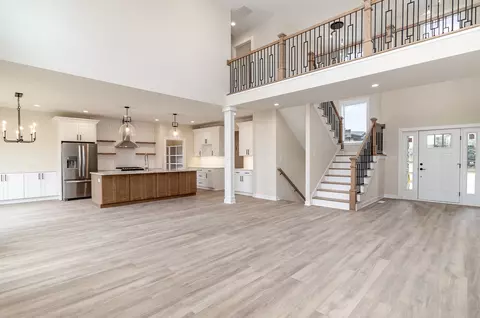 Living - 754 Lucano Way, Crown Point, IN 46307 photo 3 of 3