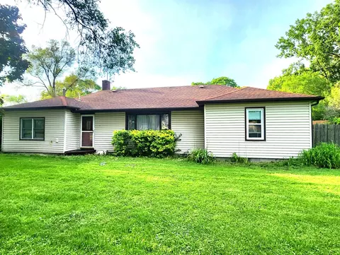 18 W334 Stone Ave, Addison, IL 60101