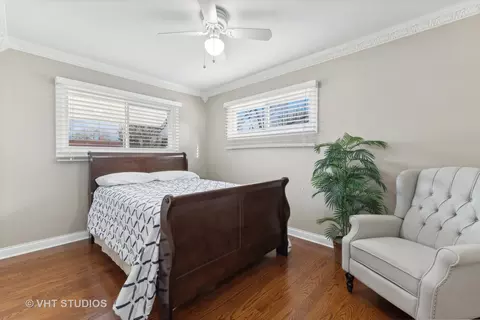 Bedroom - 239 Albert Ter, Wheeling, IL 60090 photo 2 of 3
