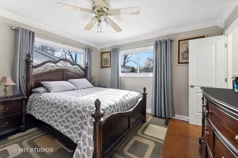 Bedroom - 239 Albert Ter, Wheeling, IL 60090 photo 1 of 3
