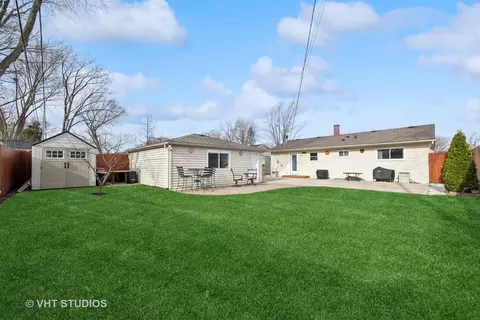 Exterior - 239 Albert Ter, Wheeling, IL 60090 photo 4 of 5