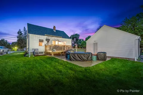 3616 W John St, Mchenry, IL 60050 photo 2