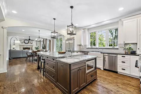 Kitchen - 1465 Glenview Rd, Glenview, IL 60025 photo 3 of 4
