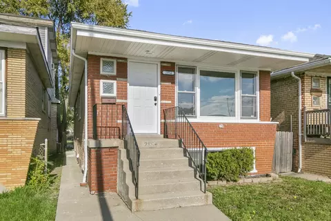 2954 W Columbus Ave, Chicago, IL 60652
