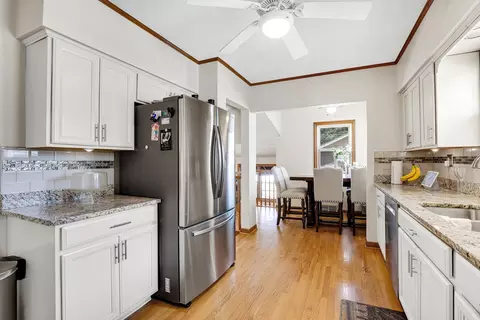 18417 Burnham Ave, Lansing, IL 60438 photo 7