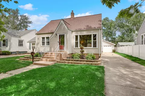 18417 Burnham Ave, Lansing, IL 60438 photo 2