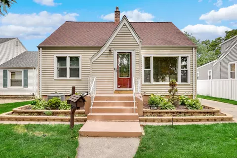 18417 Burnham Ave, Lansing, IL 60438 photo 1