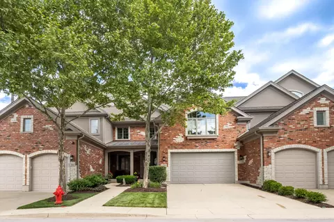 1205 W Charles Ln, Westmont, IL 60559