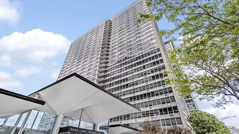 3550 N Lake Shore Dr #2118, Chicago, IL 60657