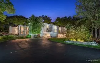 37 W680 Knollcreek Dr, Saint Charles, IL 60175
