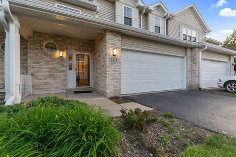 3824 Pathfinder Ln, Joliet, IL 60435