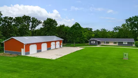 1931 N 36th Rd, Ottawa, IL 61350