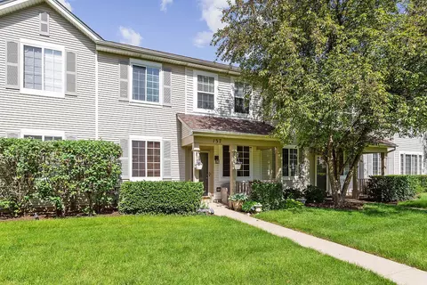 137 Azalea Cir #137, Romeoville, IL 60446