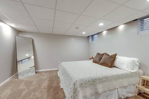 Bedroom - 1022 Twisted Oak Ct, Algonquin, IL 60102 photo 6 of 6