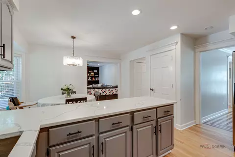 Kitchen - 1022 Twisted Oak Ct, Algonquin, IL 60102 photo 3 of 3