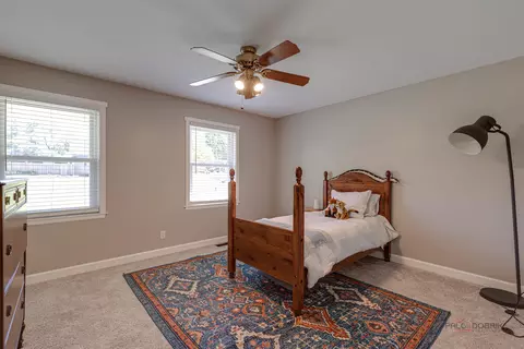 Bedroom - 1022 Twisted Oak Ct, Algonquin, IL 60102 photo 4 of 6