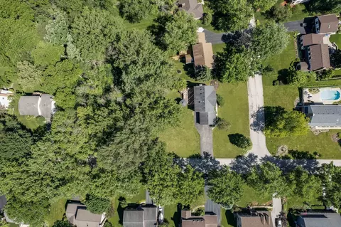View/Area - 1022 Twisted Oak Ct, Algonquin, IL 60102 photo 7 of 10