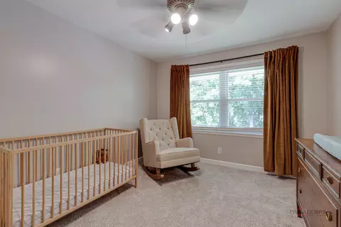 Bedroom - 1022 Twisted Oak Ct, Algonquin, IL 60102 photo 5 of 6