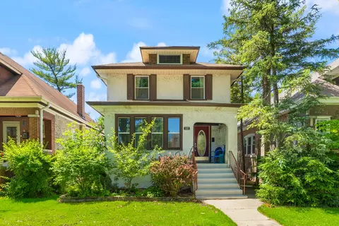 1227 N Humphrey Ave, Oak Park, IL 60302
