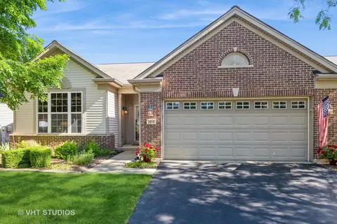 2618 Venetian Ln, Elgin, IL 60124
