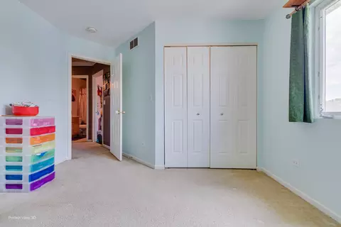 Bedroom - 175 Kevin Dr, Diamond, IL 60416 photo 4 of 5
