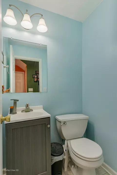 Bath - 175 Kevin Dr, Diamond, IL 60416 photo 1 of 3