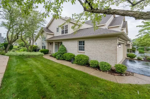 6770 E Monticello Ct #13-B1, Gurnee, IL 60031