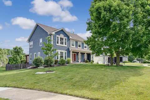 1065 Omalley Dr, Lake Zurich, IL 60047