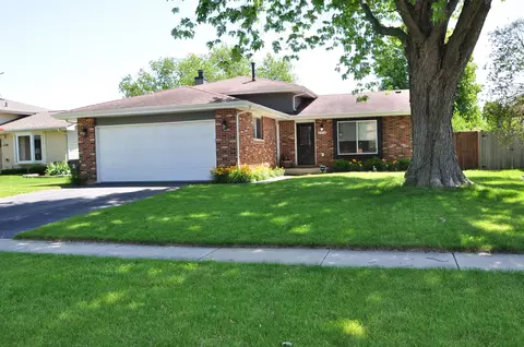 2418 Kerry Winde Dr, New Lenox, IL 60451