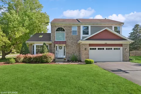 630 Longwood Dr, Algonquin, IL 60102