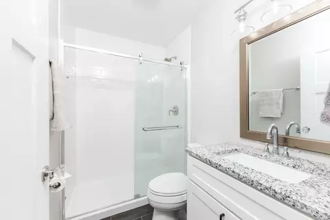 Bath - 7 Juniper Ct, Putnam, IL 61560 photo 2 of 3