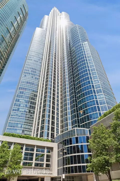 1211 S Prairie Ave #3606, Chicago, IL 60605