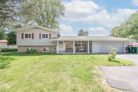 802 S Ben St, Plano, IL 60545