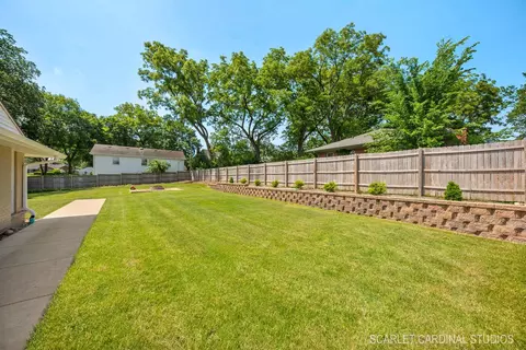 706 S Gables Blvd, Wheaton, IL 60189 photo 23