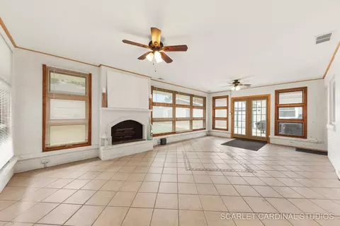 706 S Gables Blvd, Wheaton, IL 60189 photo 10